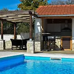 Villa Mystc Woods Bristane