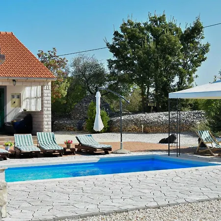 Villa Mystc Woods *