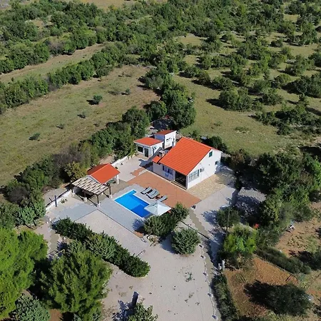 Villa Mystc Woods Bristane