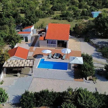 Villa Mystc Woods Bristane